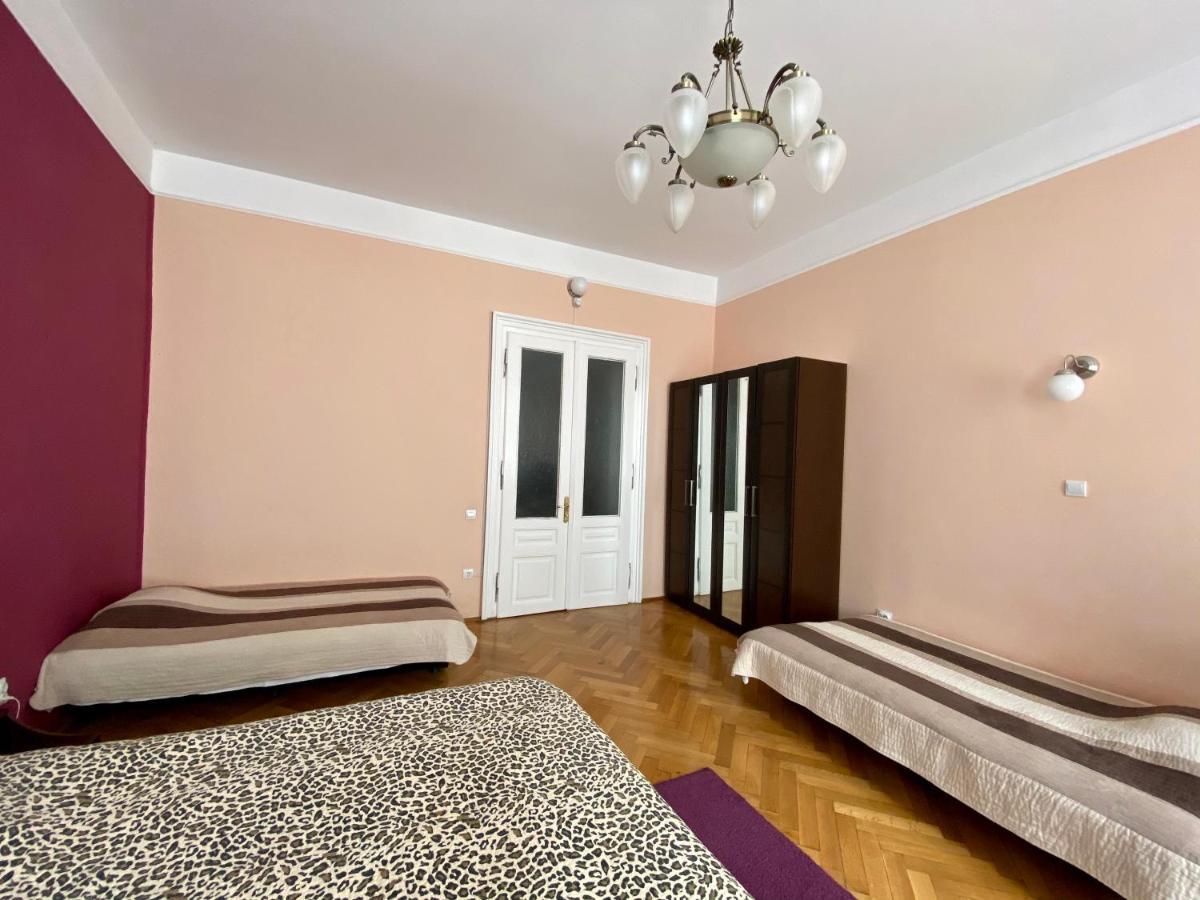 Casa Balcescu Hotel Brassó Kültér fotó