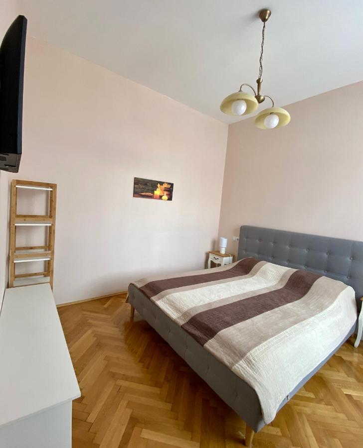 Casa Balcescu Hotel Brassó Kültér fotó