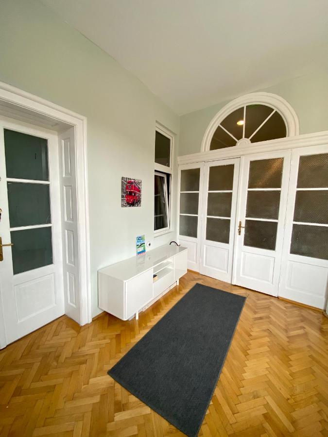 Casa Balcescu Hotel Brassó Kültér fotó