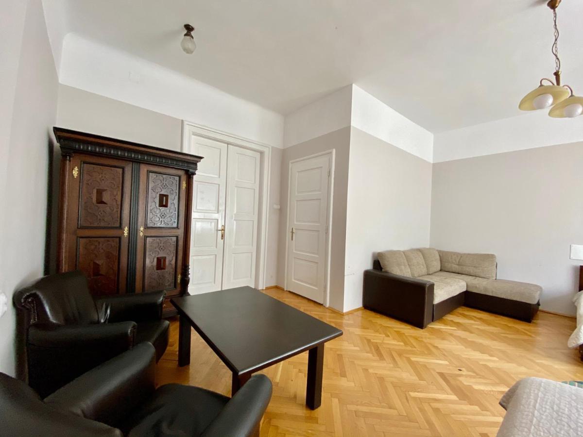 Casa Balcescu Hotel Brassó Kültér fotó